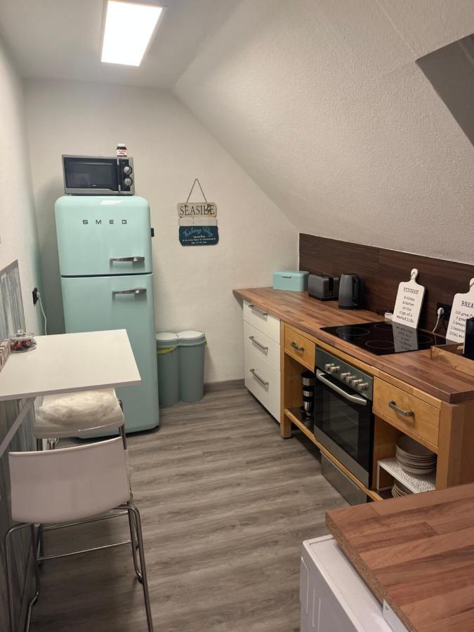 Sandys-Beachhouse Em 2024 Stadion -16 Fahrminuten Ferienwohnung Abtei Brauweiler Business Kueche Klima Parken Relax Travel Work Koeln Naehe Pulheim Eksteriør billede